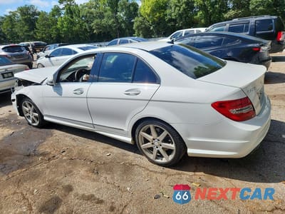 Drugie zdjęcie samochodu z przodu: 2014 MERCEDES-BENZ C 250 VIN:WDDGF4HBXEG248254 - miniatura