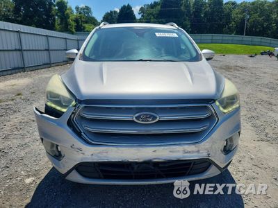 Piąte zdjęcie samochodu w środku: 2017 FORD ESCAPE TITANIUM VIN:1FMCU9JD9HUC83389 - miniatura