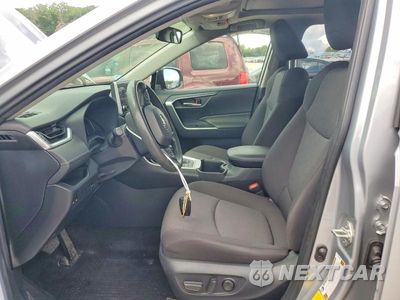 Zdjęcie 7 z 14 samochodu: 2023 TOYOTA RAV4 HYBRID XLE VIN:JTMRWRFV7PD195286 - miniatura