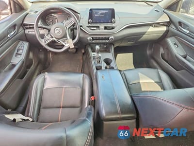 Zdjęcie 8 z 12 samochodu: 2019 NISSAN ALTIMA SR VIN:1N4BL4CV0KC107667 - miniatura