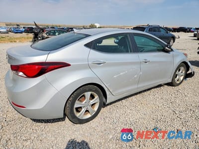 Trzecie zdjęcie samochodu z tyłu: 2016 HYUNDAI ELANTRA VALUE EDITION VIN:5NPDH4AE9GH763417 - miniatura