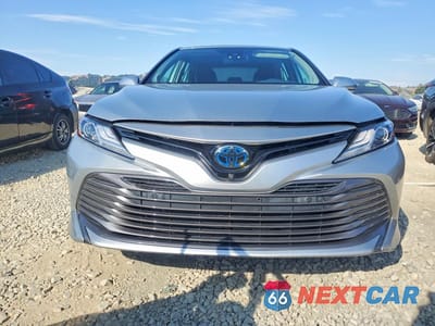 Piąte zdjęcie samochodu w środku: 2019 TOYOTA CAMRY HYBRID VIN:4T1B21HK1KU517605 - miniatura