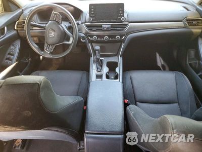 Zdjęcie 8 z 13 samochodu: 2019 HONDA ACCORD LX VIN:1HGCV1F1XKA044574 - miniatura