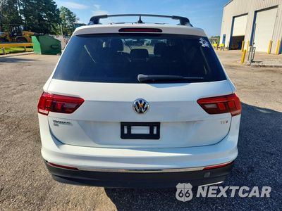 Zdjęcie 11 z 26 samochodu: 2018 VOLKSWAGEN TIGUAN SE VIN:3VV3B7AX7JM087150 - miniatura
