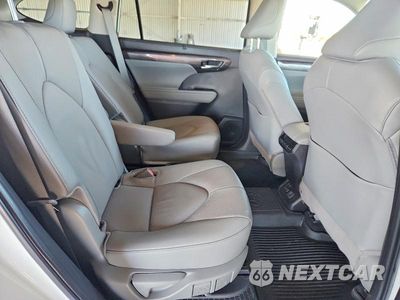 Zdjęcie 11 z 13 samochodu: 2026 TOYOTA HIGHLANDER HYBRID LIMITED VIN:5TDXBRCH0TS722293 - miniatura