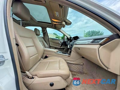 Piąte zdjęcie samochodu w środku: 2011 MERCEDES-BENZ E 350 4MATIC VIN:WDDHF8HB7BA349889 - miniatura