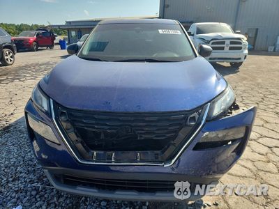 Piąte zdjęcie samochodu w środku: 2023 NISSAN ROGUE S VIN:5N1BT3AA4PC681051 - miniatura