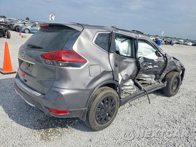 Trzecie zdjęcie samochodu z tyłu: 2018 NISSAN ROGUE S VIN:5N1AT2MT9JC714832 - miniatura