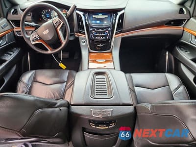 Zdjęcie 8 z 13 samochodu: 2019 CADILLAC ESCALADE ESV LUXURY VIN:1GYS4HKJ0KR242894 - miniatura