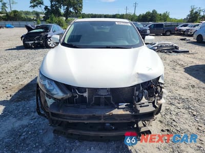 Piąte zdjęcie samochodu w środku: 2019 NISSAN ROGUE SPORT S VIN:JN1BJ1CP2KW244353 - miniatura