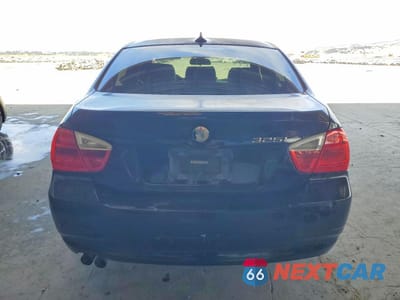 Zdjęcie 6 z 12 samochodu: 2006 BMW 325 I VIN:WBAVB13566PT11328 - miniatura