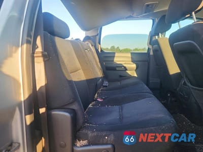 Zdjęcie 10 z 12 samochodu: 2010 CHEVROLET SILVERADO K2500 HEAVY DUTY LT VIN:1GC4KXBG8AF116673 - miniatura