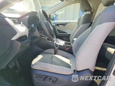 Zdjęcie 7 z 14 samochodu: 2021 TOYOTA RAV4 XLE VIN:2T3W1RFV8MC155266 - miniatura