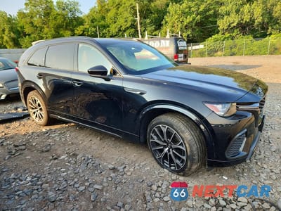 Czwarte zdjęcie samochodu z boku: 2025 MAZDA CX-70 PREMIUM PLUS VIN:JM3KJEHC8S1106587 - miniatura