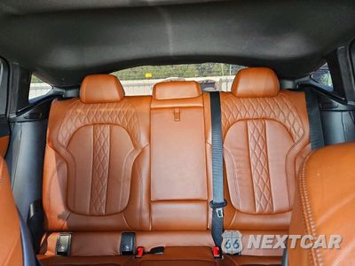 Zdjęcie 10 z 13 samochodu: 2021 BMW X6 M50I VIN:5UXCY8C03M9E36666 - miniatura