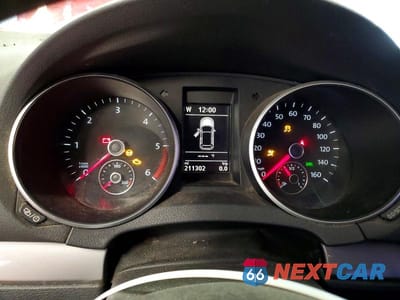 Zdjęcie 9 z 12 samochodu: 2014 VOLKSWAGEN GOLF VIN:WVWNM7AJ7EW000169 - miniatura