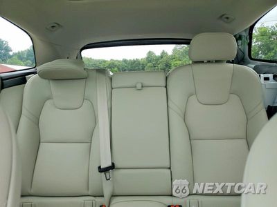 Zdjęcie 10 z 14 samochodu: 2024 VOLVO XC60 PLUS VIN:YV4L12RL7R1822320 - miniatura