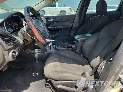 Zdjęcie 7 z 12 samochodu: 2013 DODGE DART SE VIN:1C3CDFAA9DD287451 - miniatura