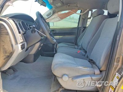 Zdjęcie 7 z 12 samochodu: 2010 TOYOTA TUNDRA DOUBLE CAB SR5 VIN:5TFUY5F1XAX098664 - miniatura