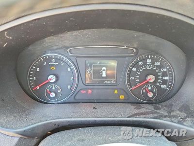 Zdjęcie 9 z 13 samochodu: 2016 KIA SORENTO LX VIN:5XYPG4A39GG064908 - miniatura
