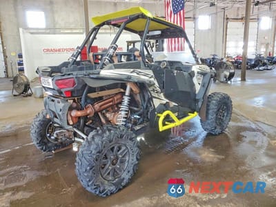 Czwarte zdjęcie samochodu z boku: 2015 POLARIS RZR 1000 XP UTILITY VEHICLE VIN:4XAVDE99XFB315546 - miniatura