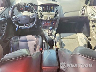Zdjęcie 8 z 14 samochodu: 2017 FORD FOCUS ST VIN:1FADP3L98HL322488 - miniatura