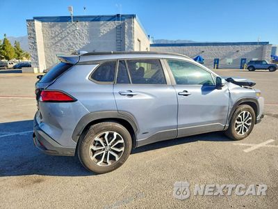 Trzecie zdjęcie samochodu z tyłu: 2024 TOYOTA COROLLA CROSS HYBRID SE VIN:7MUFBABGXRV055463 - miniatura