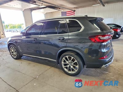 Drugie zdjęcie samochodu z przodu: 2022 BMW X5 XDRIVE40I VIN:5UXCR6C01N9K60507 - miniatura