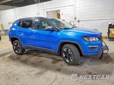 Czwarte zdjęcie samochodu z boku: 2018 JEEP COMPASS TRAILHAWK VIN:3C4NJDDB6JT190851 - miniatura