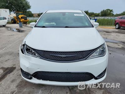 Piąte zdjęcie samochodu w środku: 2020 CHRYSLER PACIFICA TOURING VIN:2C4RC1FG9LR110421 - miniatura