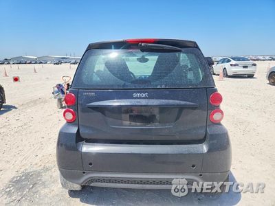 Zdjęcie 6 z 12 samochodu: 2015 SMART FORTWO PURE VIN:WMEEJ3BA7FK810279 - miniatura