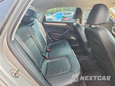 Zdjęcie 10 z 12 samochodu: 2012 VOLKSWAGEN PASSAT SE VIN:1VWBP7A36CC034384 - miniatura