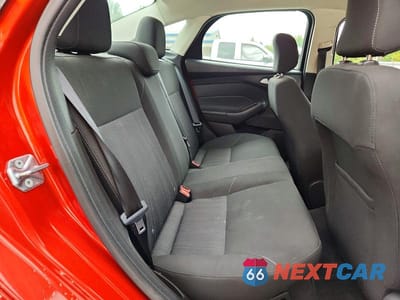 Zdjęcie 10 z 12 samochodu: 2018 FORD FOCUS SE VIN:1FADP3F29JL286234 - miniatura