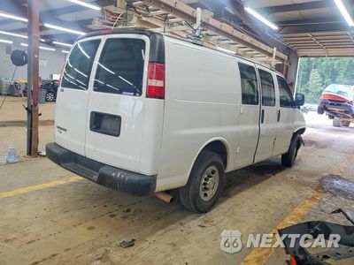 Trzecie zdjęcie samochodu z tyłu: 2017 CHEVROLET EXPRESS G2500 VIN:1GCWGAFF7H1165234 - miniatura