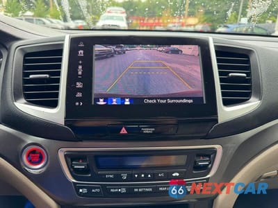 Zdjęcie 11 z 13 samochodu: 2018 HONDA PILOT EX VIN:5FNYF6H30JB068059 - miniatura