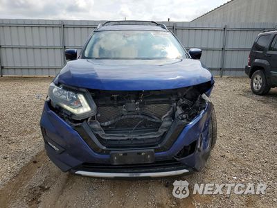 Piąte zdjęcie samochodu w środku: 2018 NISSAN ROGUE SL VIN:5N1AT2MV5JC845841 - miniatura