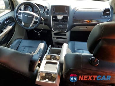 Zdjęcie 8 z 12 samochodu: 2016 CHRYSLER TOWN & COUNTRY TOURING VIN:2C4RC1BG8GR165728 - miniatura