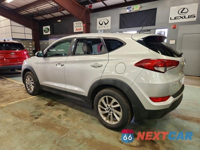 Drugie zdjęcie samochodu z przodu: 2016 HYUNDAI TUCSON SE VIN:KM8J23A49GU161463 - miniatura