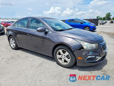 Czwarte zdjęcie samochodu z boku: 2015 CHEVROLET CRUZE LT VIN:1G1PD5SB9F7145223 - miniatura