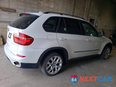 Trzecie zdjęcie samochodu z tyłu: 2012 BMW X5 XDRIVE35I VIN:5UXZV4C50CL986400 - miniatura
