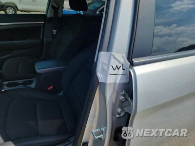 Zdjęcie 12 z 13 samochodu: 2020 HYUNDAI ELANTRA SEL VIN:5NPD84LF3LH537339 - miniatura