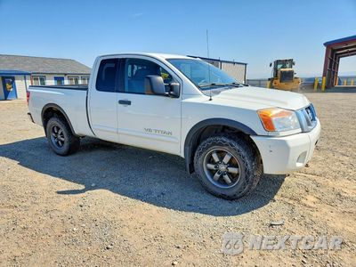 Czwarte zdjęcie samochodu z boku: 2010 NISSAN TITAN SV VIN:1N6AA0CC5EN501917 - miniatura