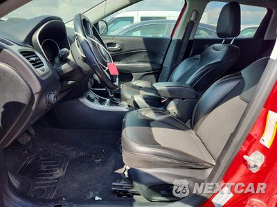 Zdjęcie 7 z 13 samochodu: 2018 JEEP COMPASS LATITUDE VIN:3C4NJDBB3JT142338 - miniatura
