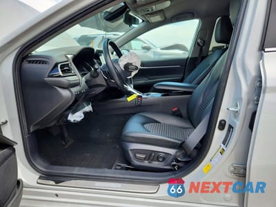 Zdjęcie 7 z 12 samochodu: 2022 TOYOTA CAMRY HYBRID SE VIN:4T1G31AK7NU045654 - miniatura