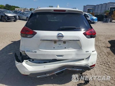 Zdjęcie 6 z 13 samochodu: 2019 NISSAN ROGUE SV VIN:KNMAT2MTXKP541014 - miniatura