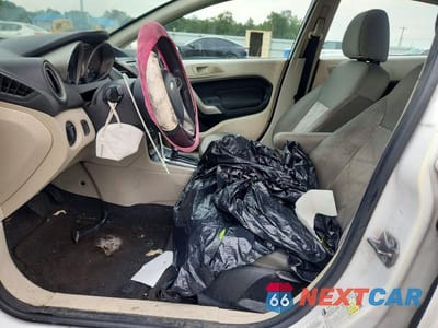 Zdjęcie 7 z 12 samochodu: 2013 FORD FIESTA SE VIN:3FADP4BJ4DM131824 - miniatura