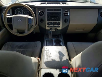 Zdjęcie 8 z 12 samochodu: 2007 FORD EXPEDITION XLT VIN:1FMFU15507LA36638 - miniatura