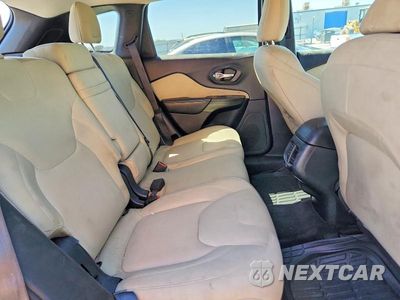 Zdjęcie 10 z 12 samochodu: 2015 JEEP CHEROKEE LATITUDE VIN:1C4PJLCB8FW759768 - miniatura