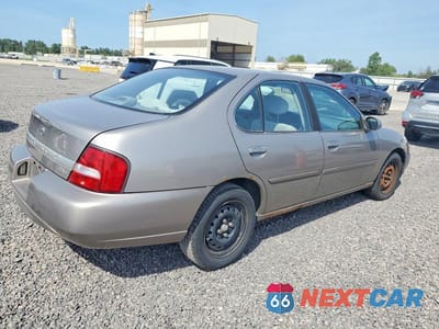 Trzecie zdjęcie samochodu z tyłu: 2001 NISSAN ALTIMA XE VIN:1N4DL01D61C142871 - miniatura