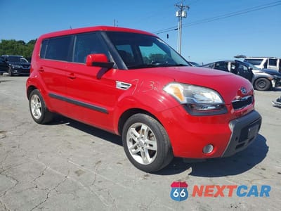 Czwarte zdjęcie samochodu z boku: 2011 KIA SOUL + VIN:KNDJT2A23B7292065 - miniatura